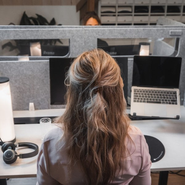 100% Recycled Desk-mounted Protection Screen